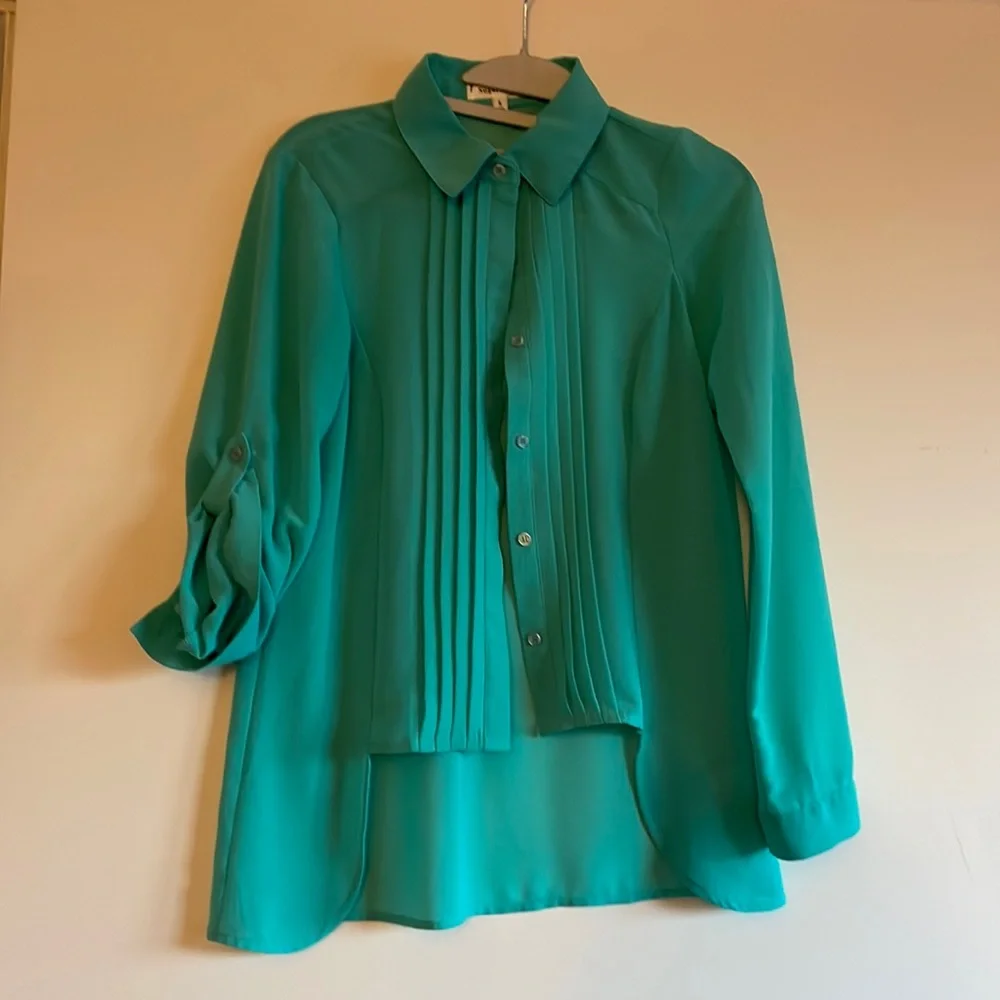 Business casual blouse - Picture 1 of 4